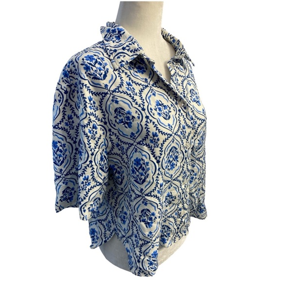 H&M Blue And White Patterned Short Sleeved Twill Button Down Shirt Size Small - Picture 8 of 15